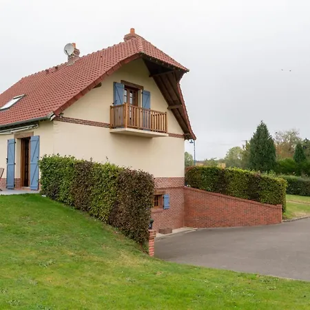 Semesterbostad Le Du Village *